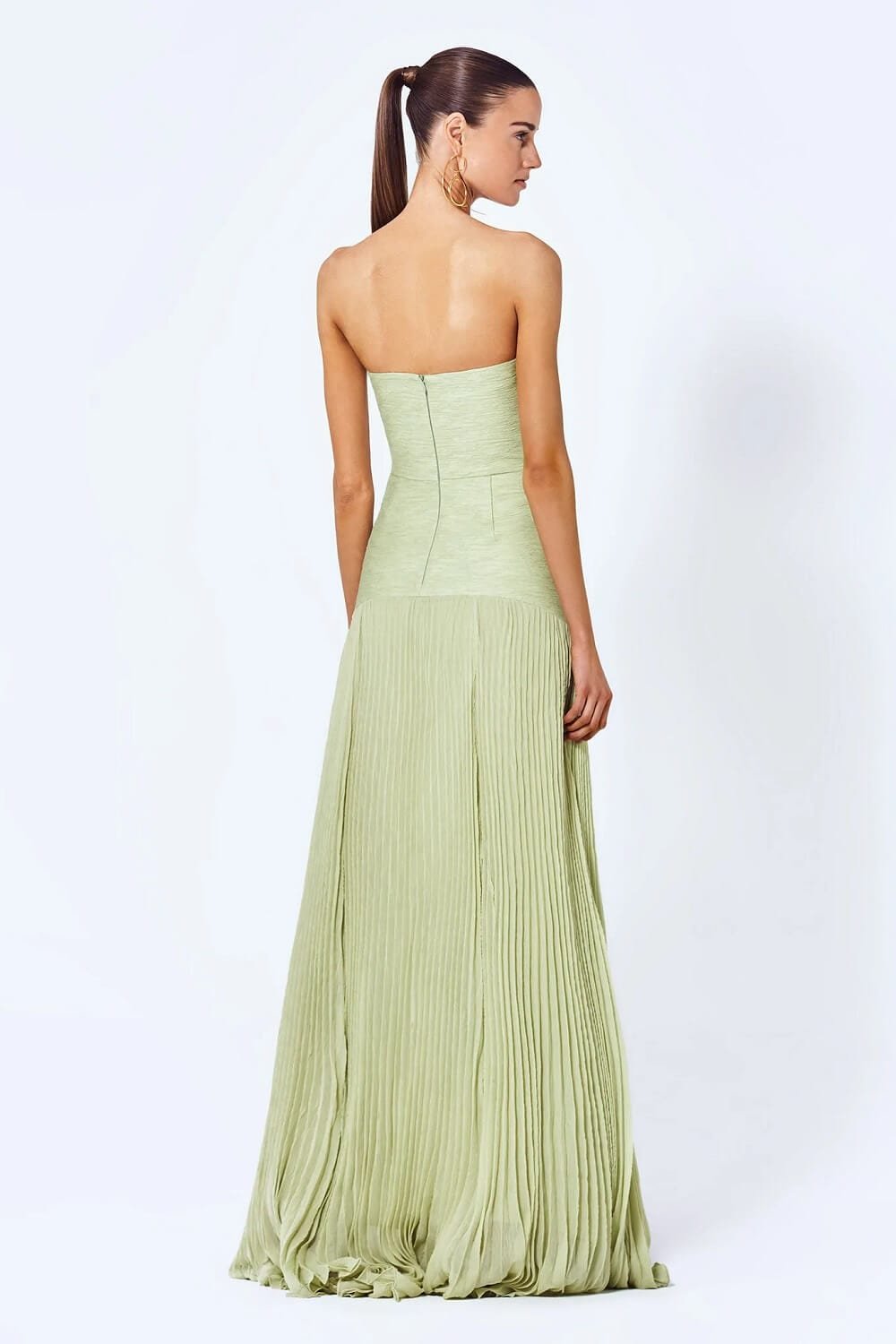 Robe longue dos vue arrière sérénité