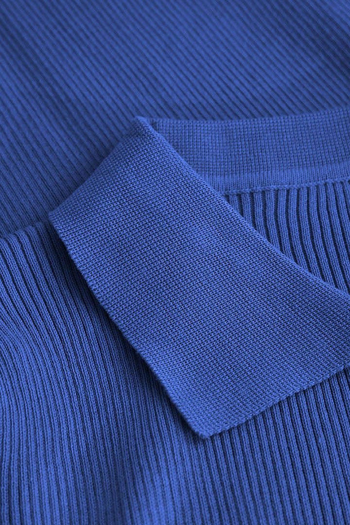 Robe Longue Côtelée Col Montant Élégante