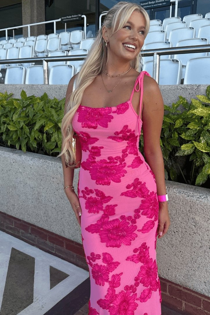 Robe longue fleurie rose détail bretelles plume