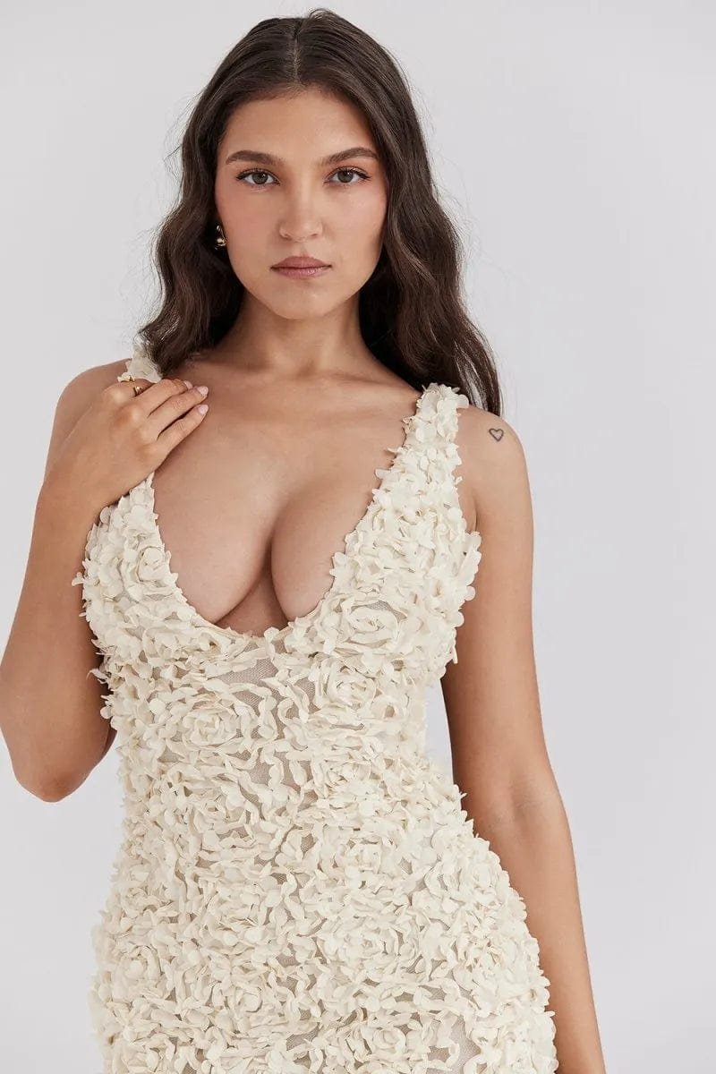 Robe longue florale vue complète aube