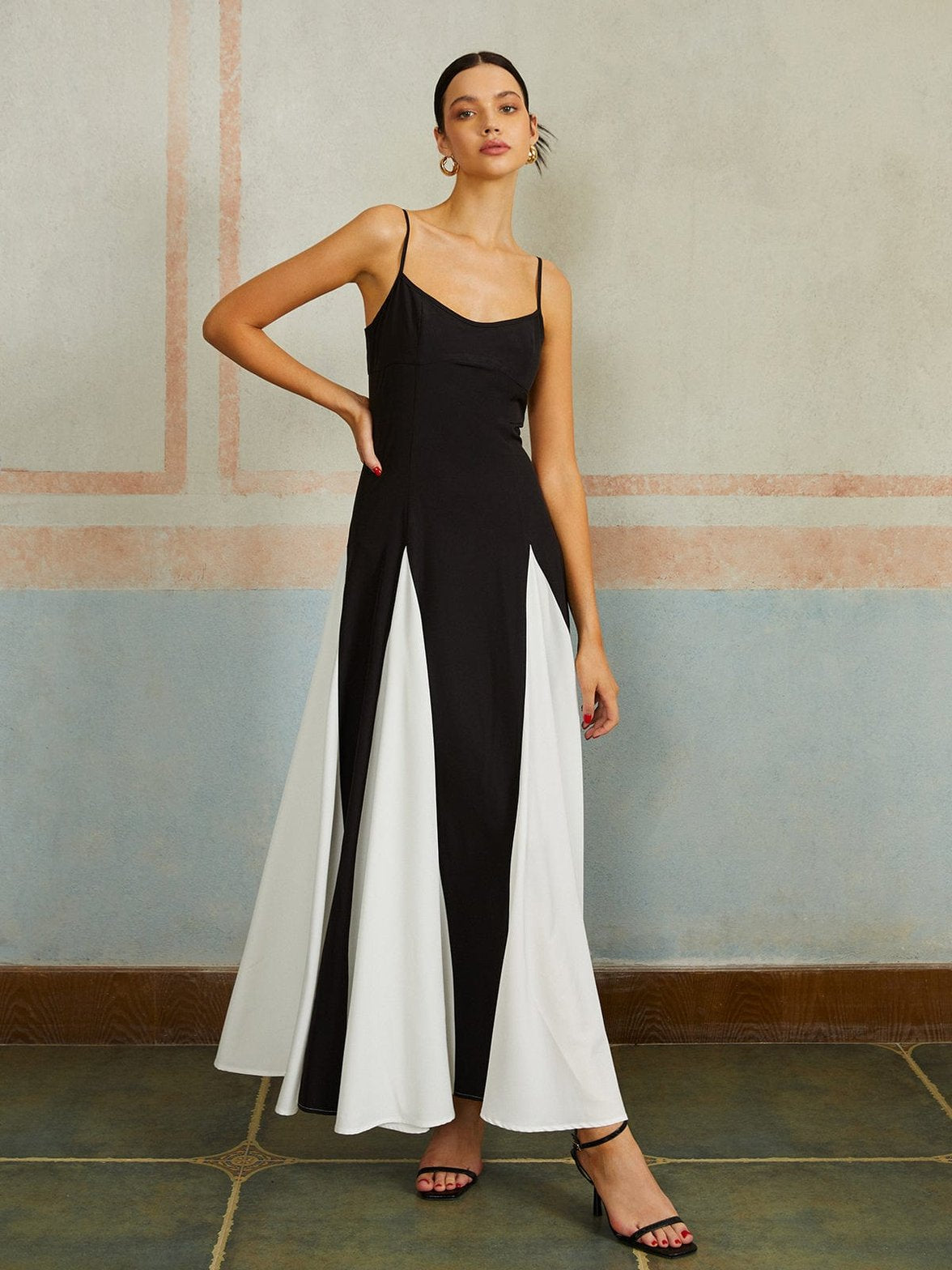 Robe longue bicolore élégante vue dos élégance