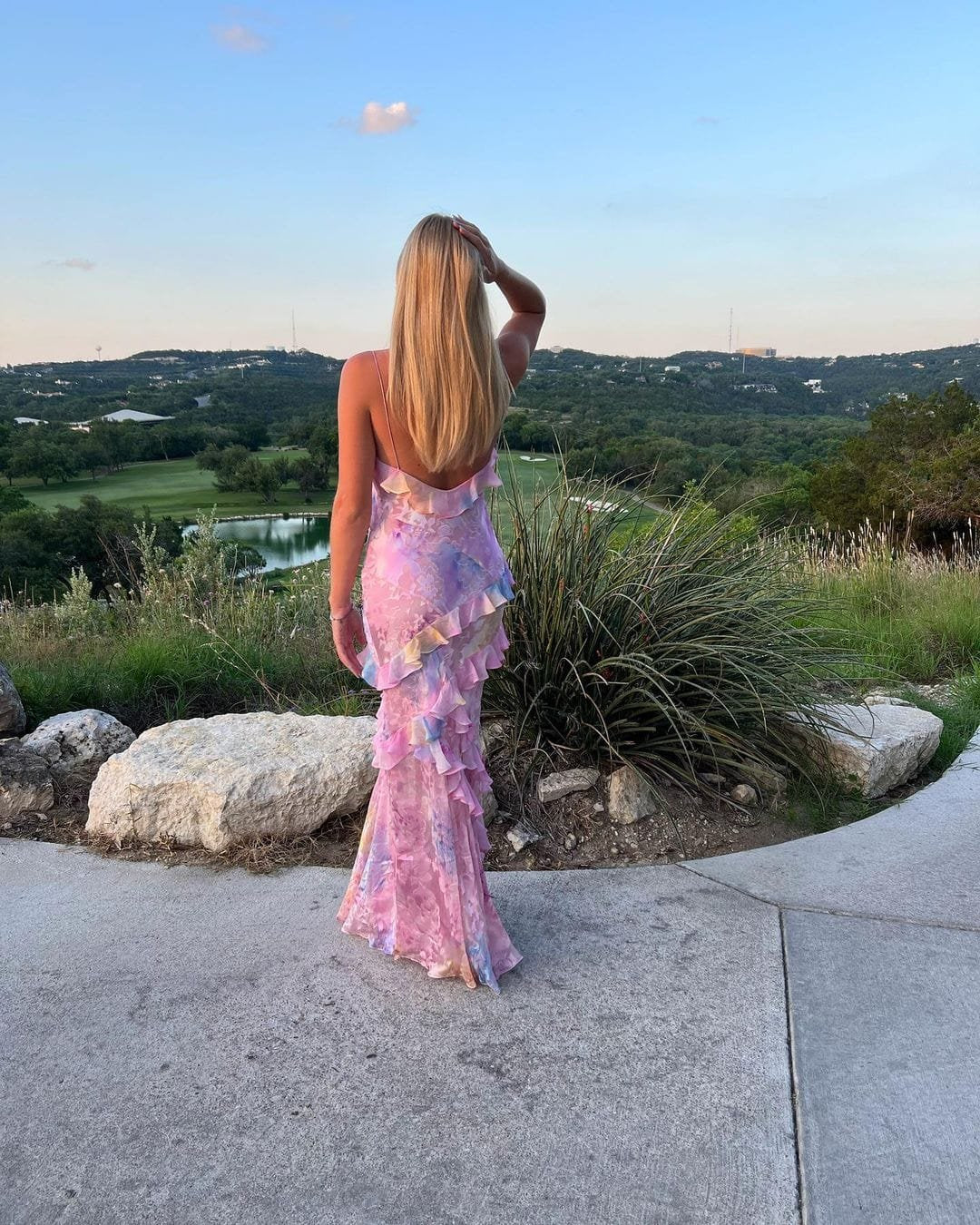 Robe de soirée à dos nu étoile