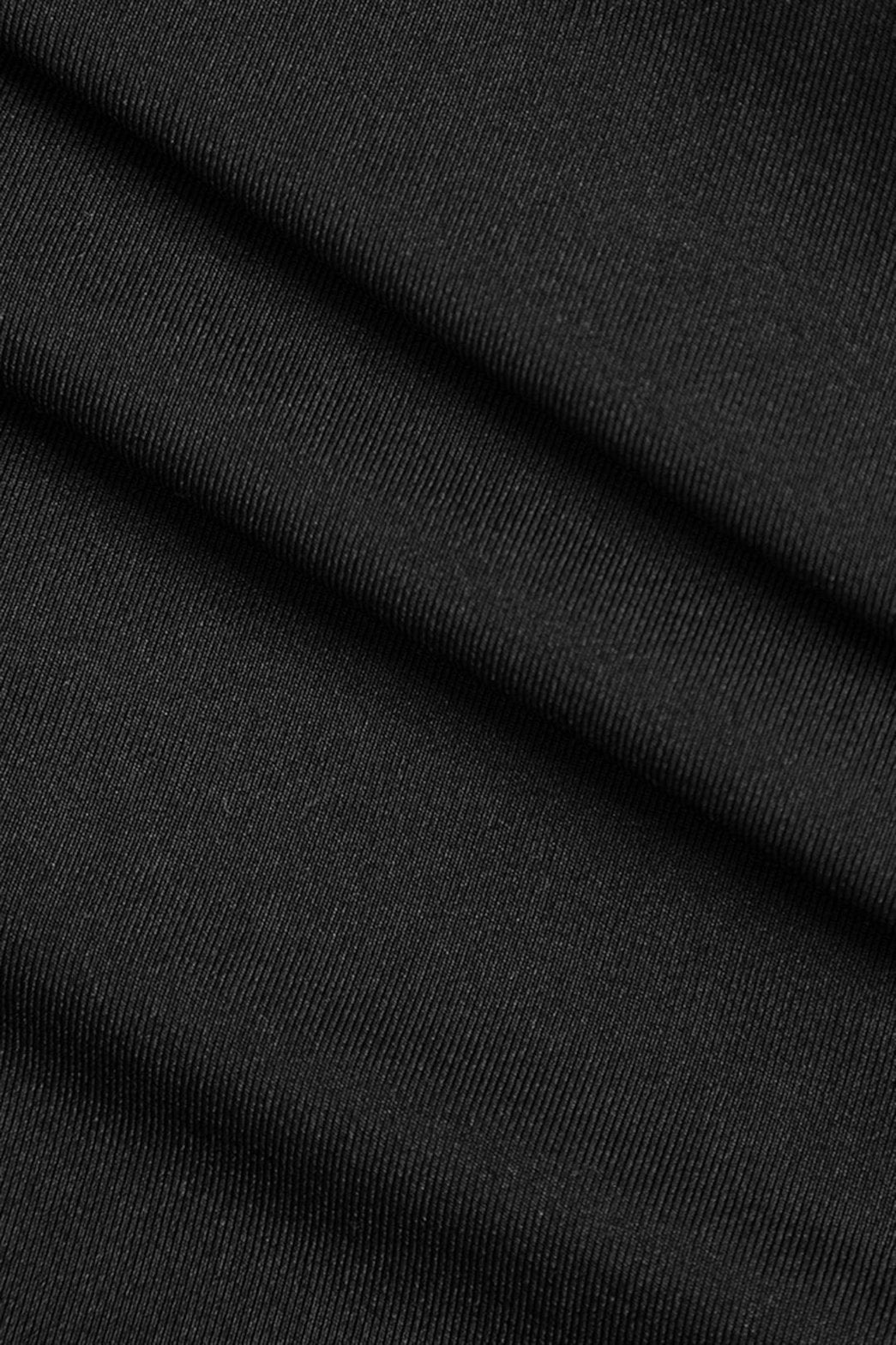 Détail de la coupe moulante cristal