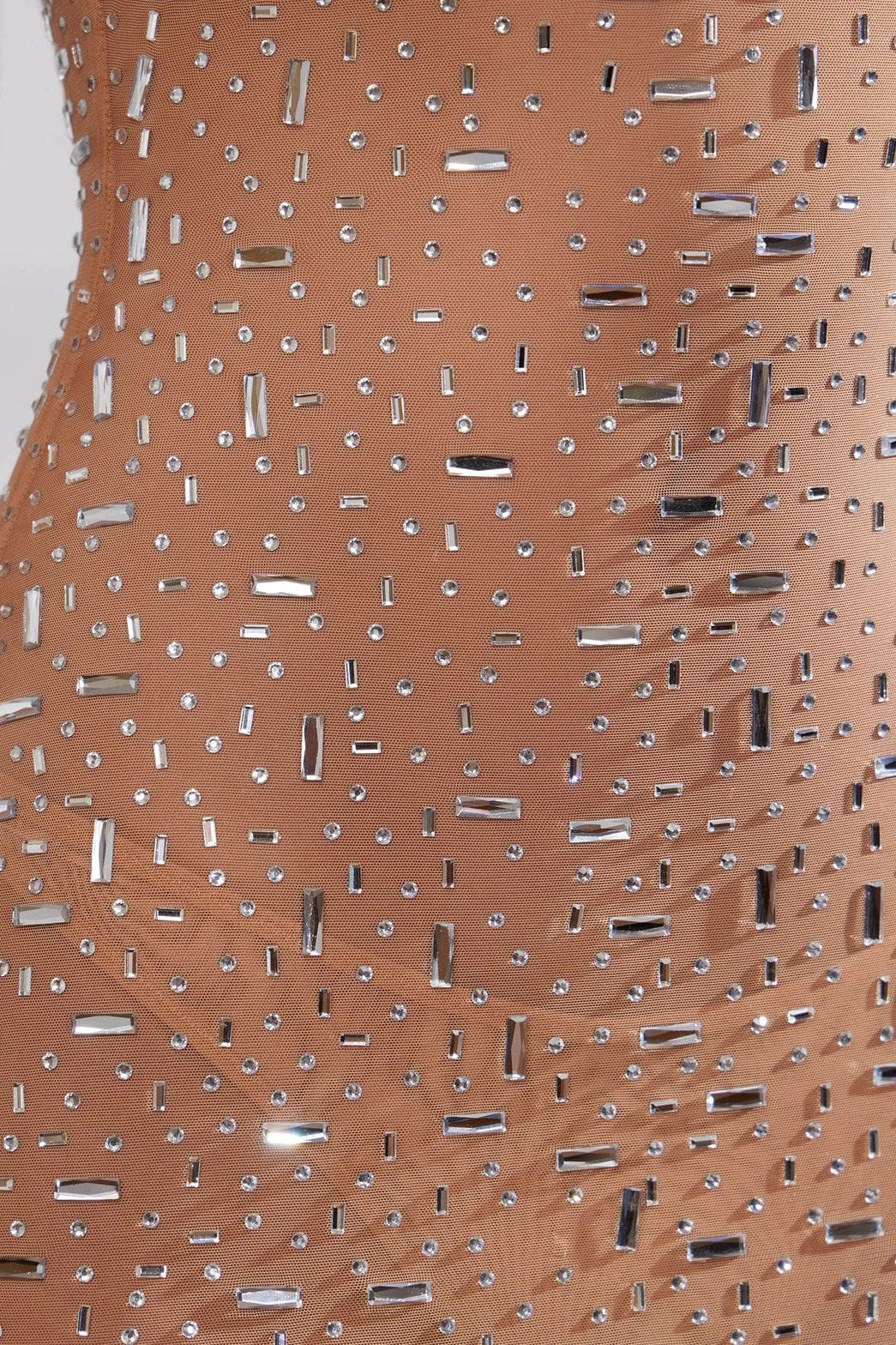 Robe longue élégante vue complète vent