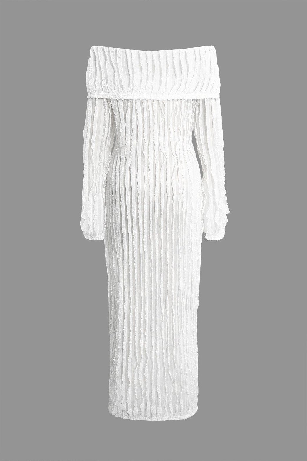 Robe longue noire détail encolure feuille