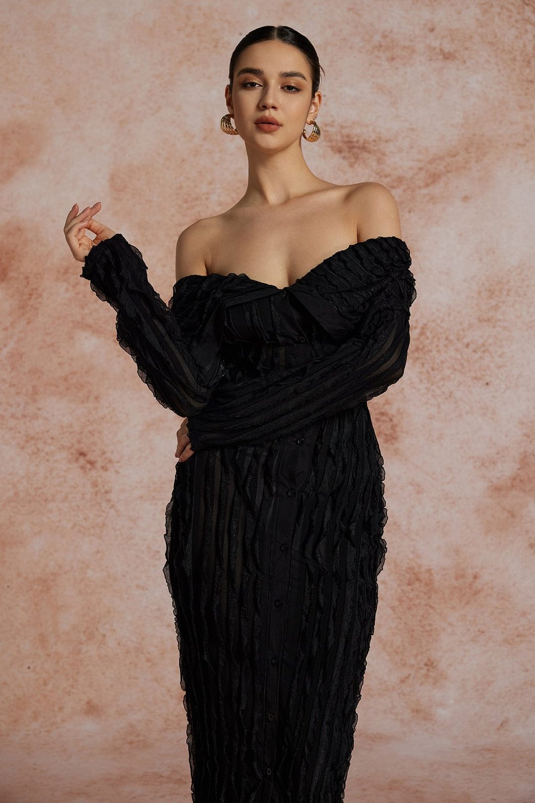 Robe longue noire vue ensemble cristal