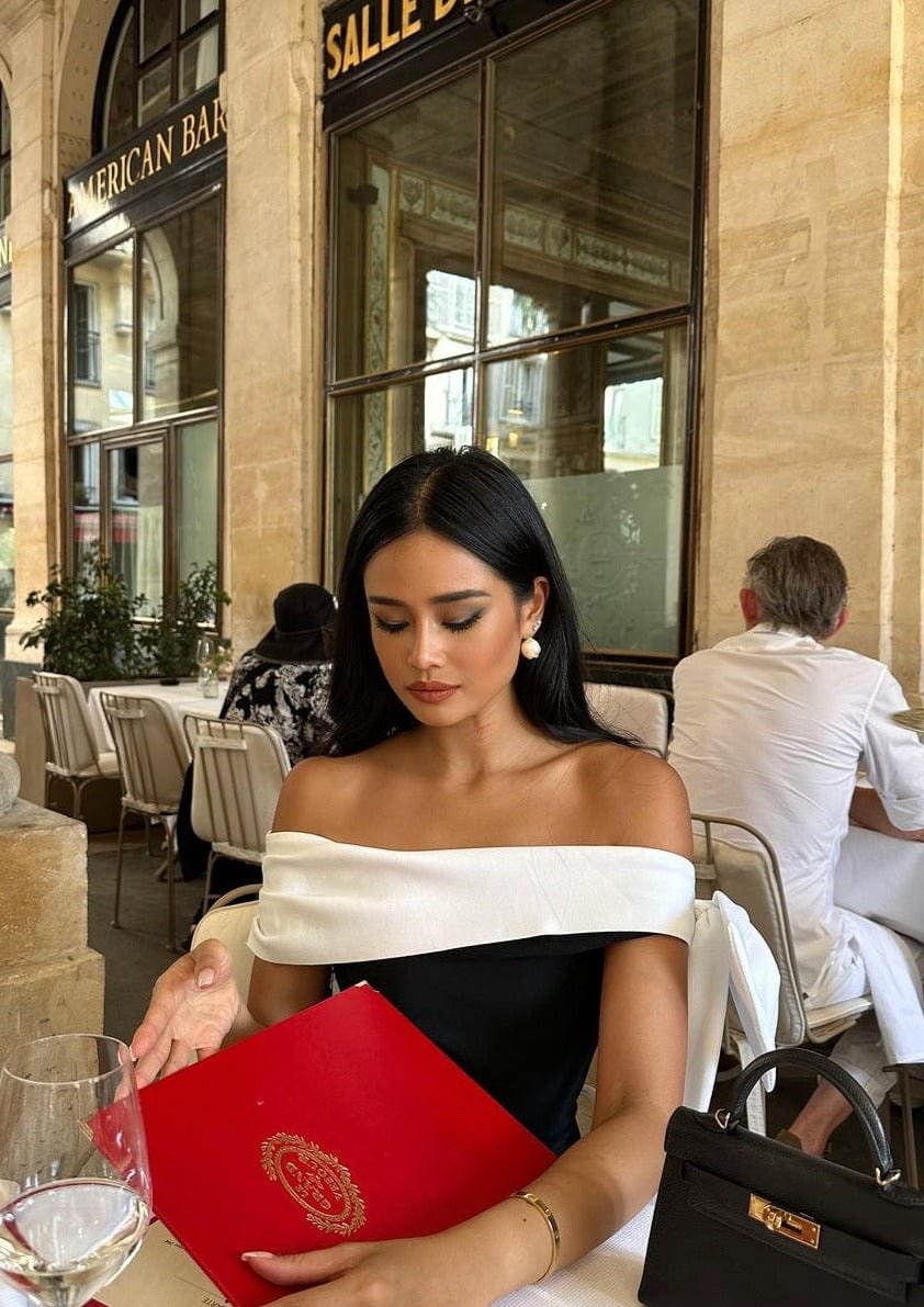 Robe de soirée avec nœud papillon majestueux