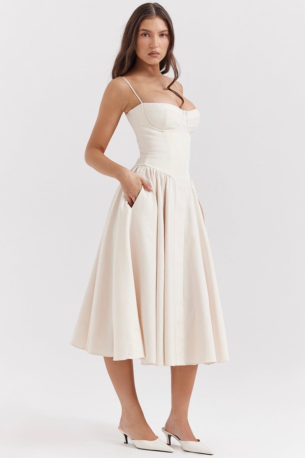 Robe midi élégante blanc crème soleil