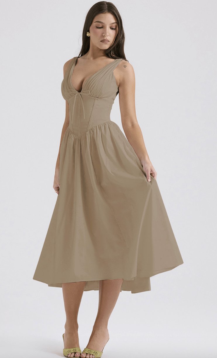 Robe élégante beige sable