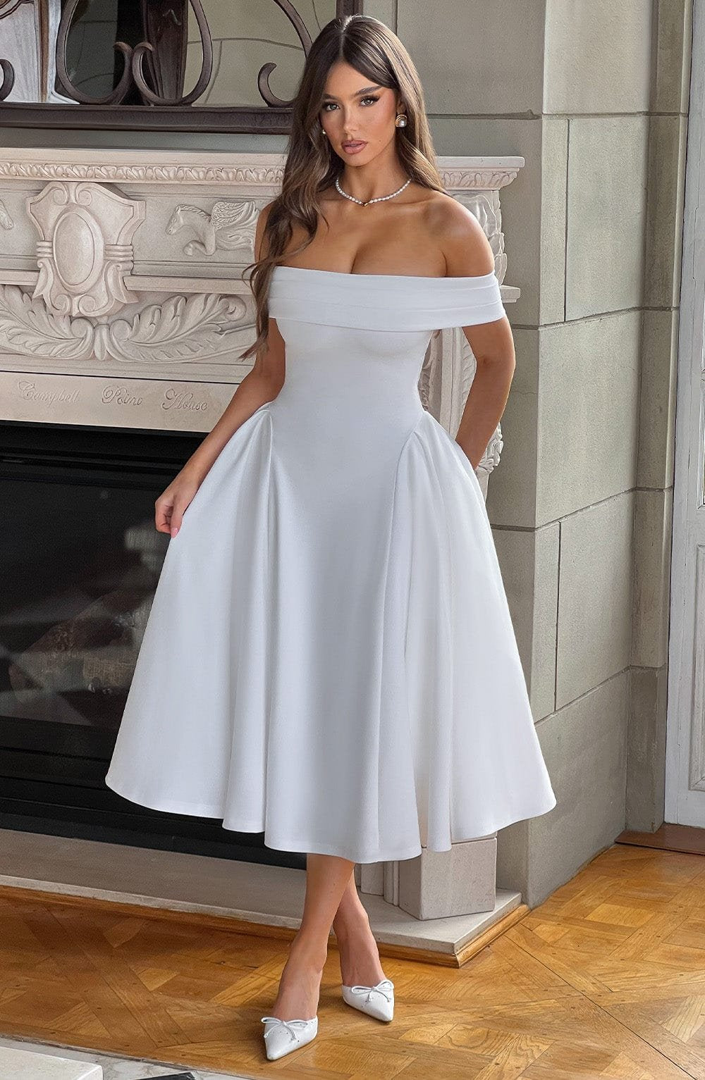 Robe midi plissée détail des épaules danse
