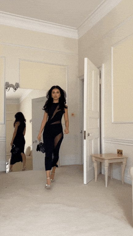 Animation robe moulante noire transparente - diamant