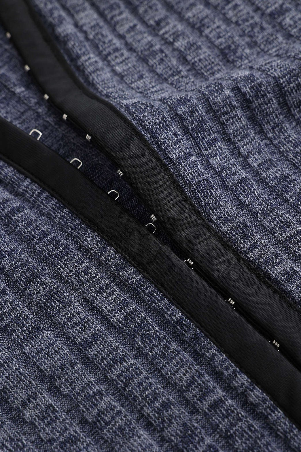 Vue rapprochée du tissu jersey gris lune