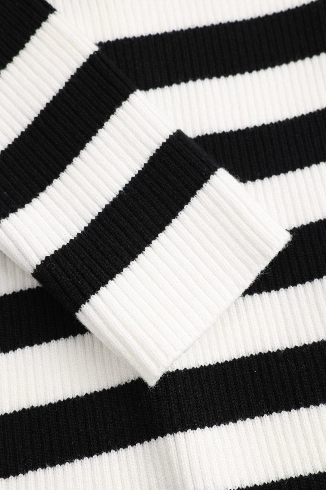 Détail de la maille zébrée nuage