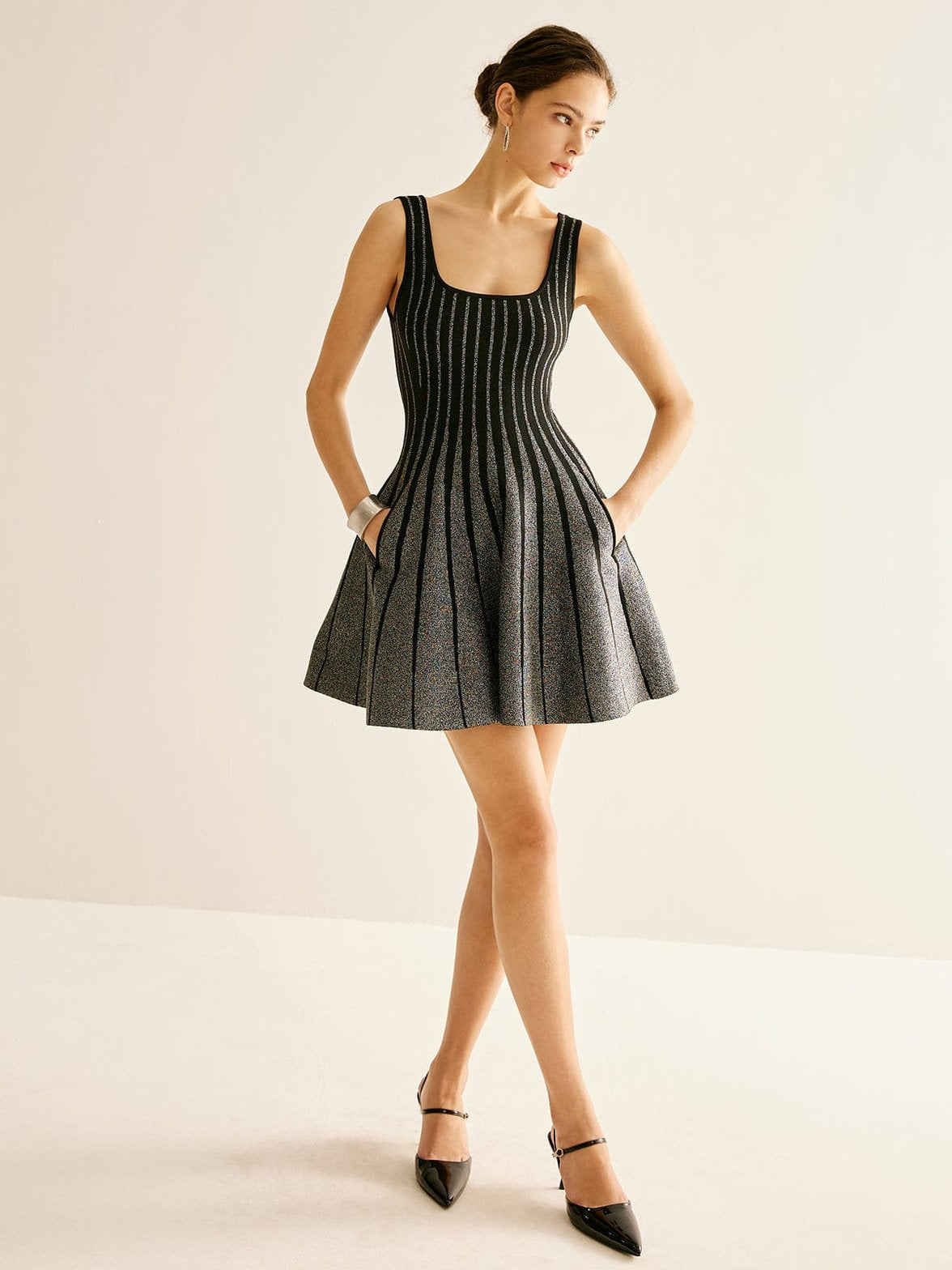 Robe courte à paillettes lune