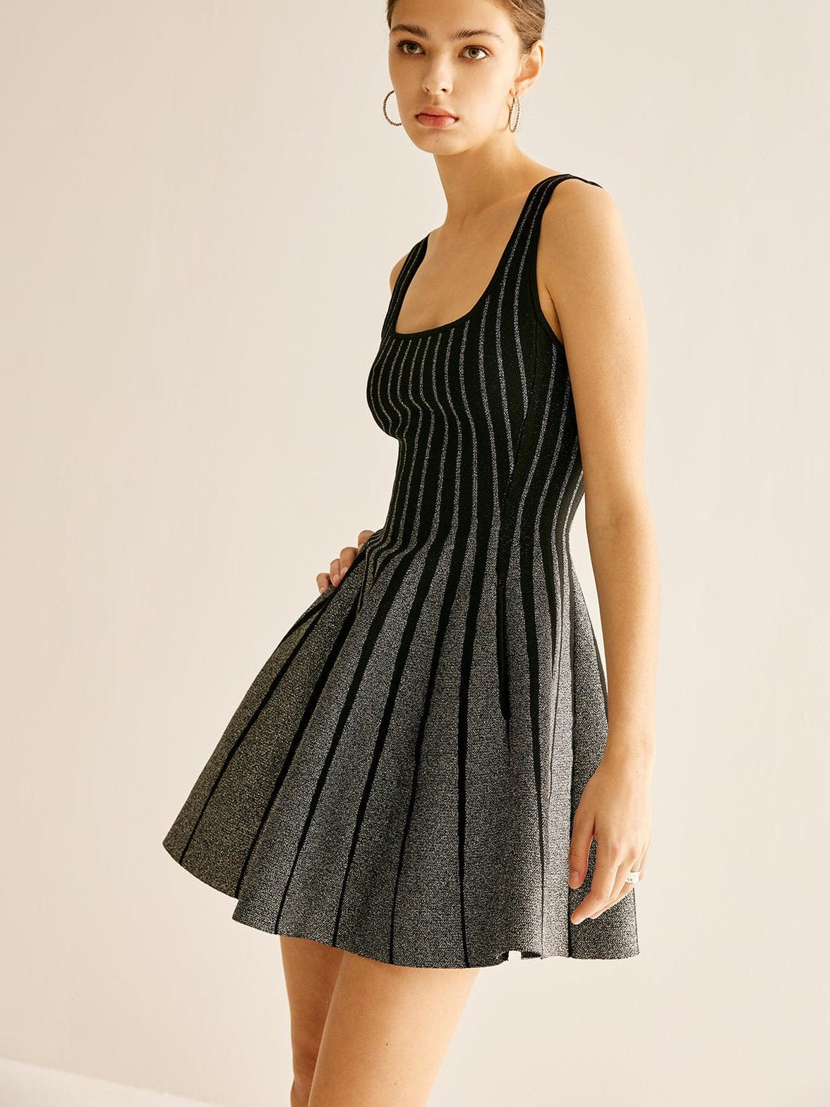 Robe courte à motifs rayés vague