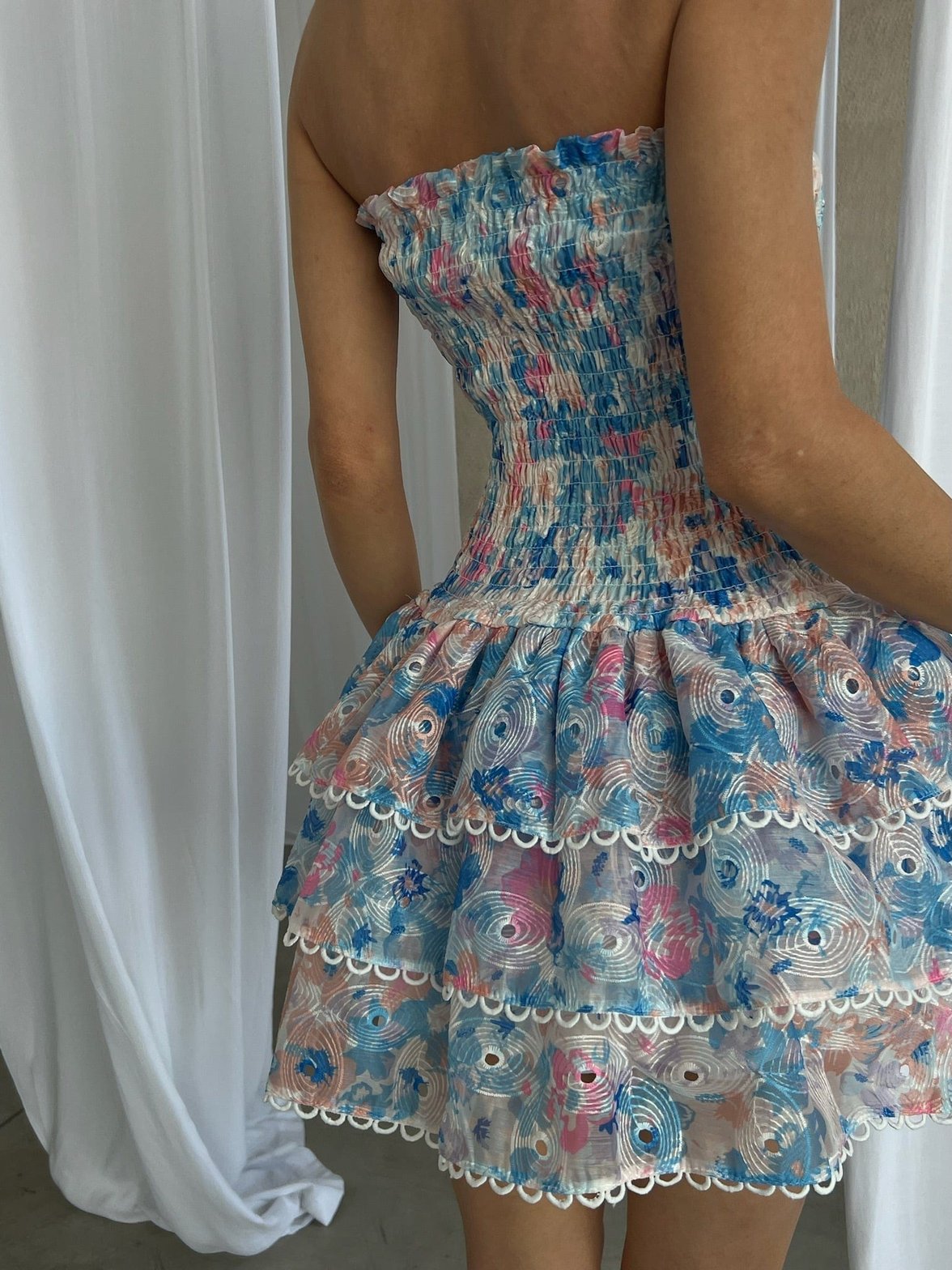 Robe d'été élégante pétale