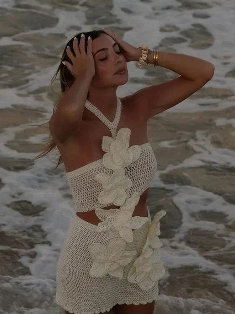 Robe courte tricot fleurie brise