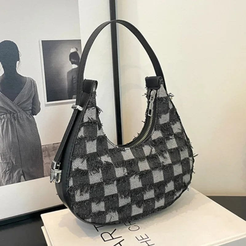Sac baguette damier bleu vue avant pluie
