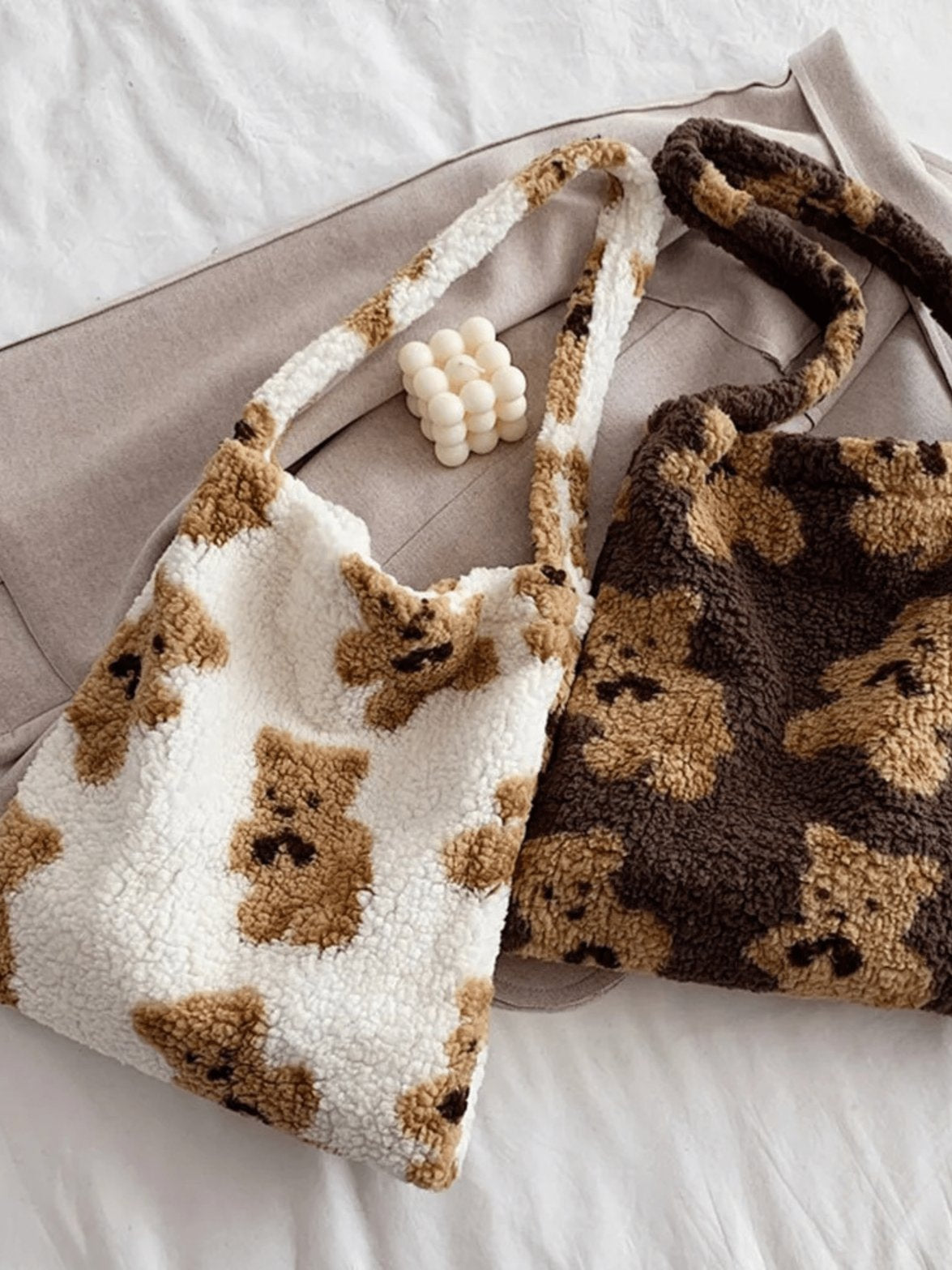 Vue de face sac peluche ourson étoile