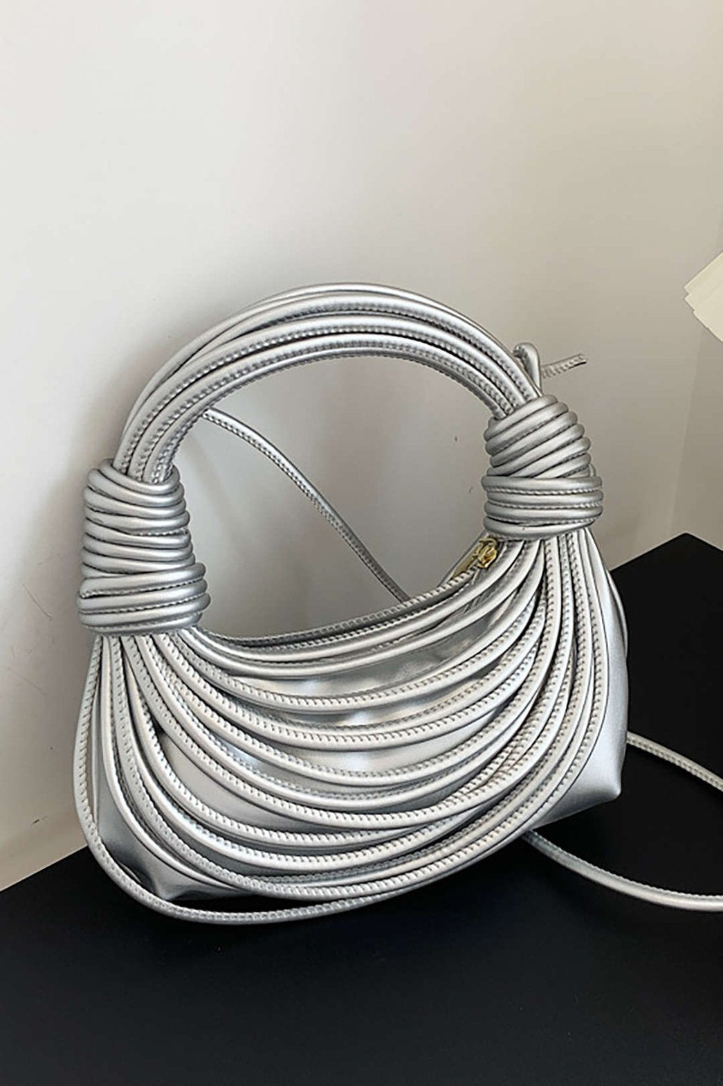 Sac hobo porté épaule glamour