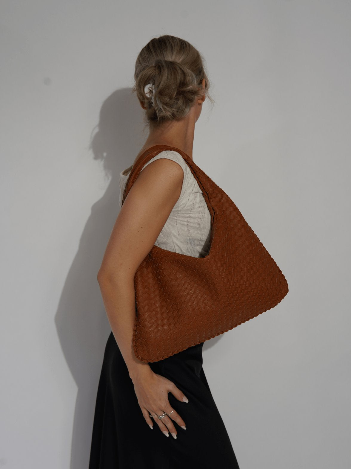 Sac Hobo Tressé Élégant