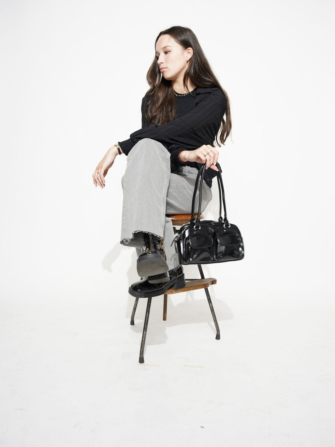 Détail des poches du sac noir crystal