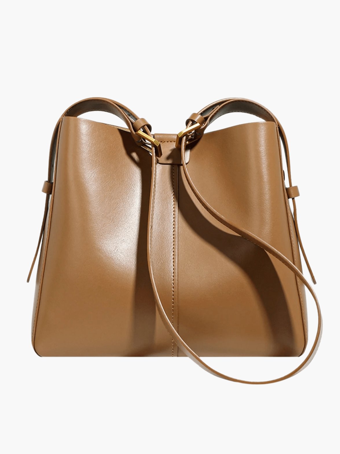 Sac seau en cuir camel détail fermeture pluie