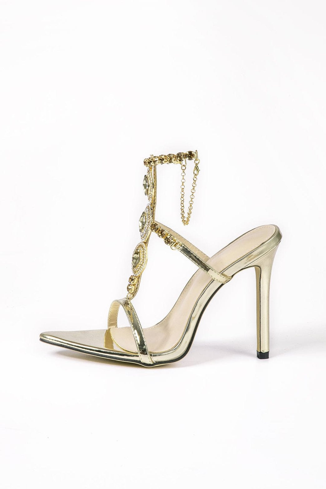 Talons hauts ornés de bijoux brillant