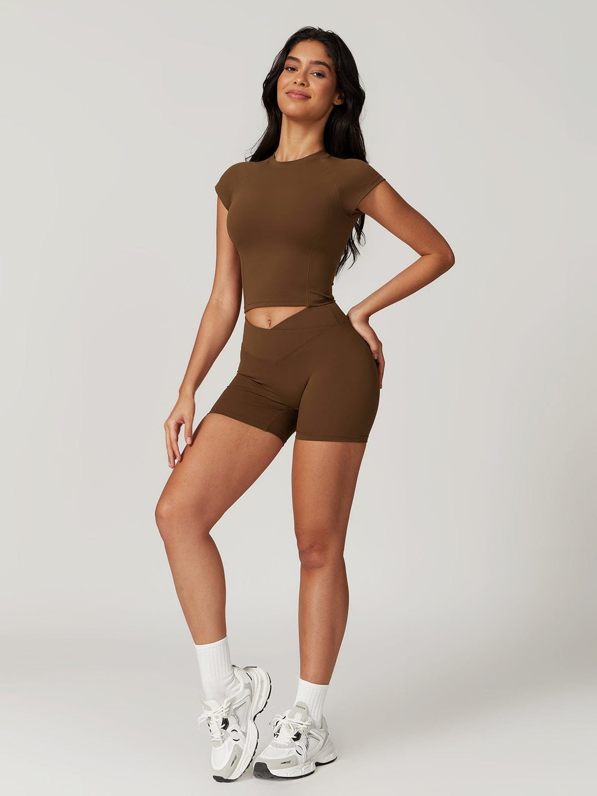 Short cycliste moulant marron harmonie