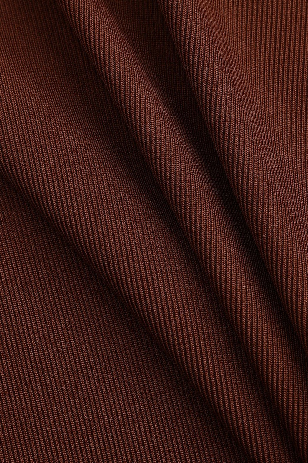 Top col montant découpe tendance libellule