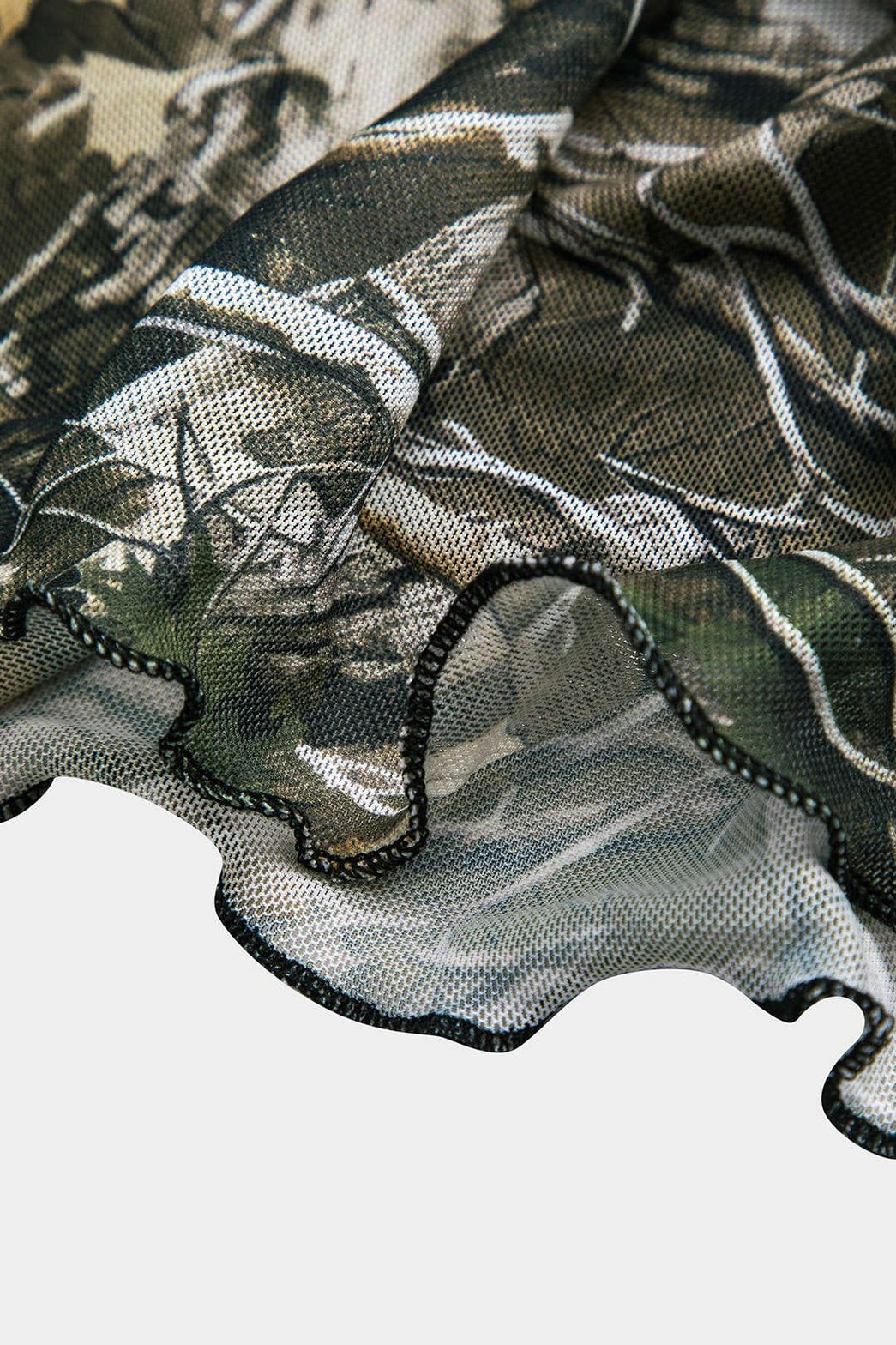 Top bardot imprimé nature détail tissu liberté