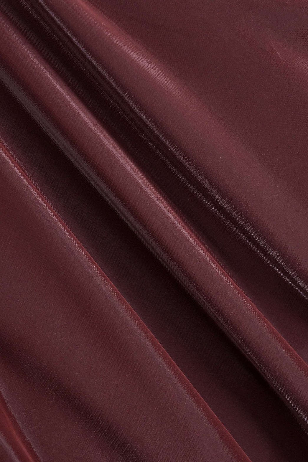 Top cami effet cuir bordeaux détail des bretelles vent