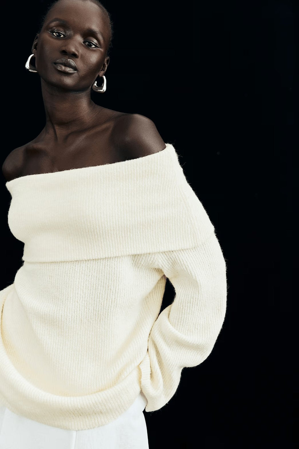 Pull épaules nues glamour