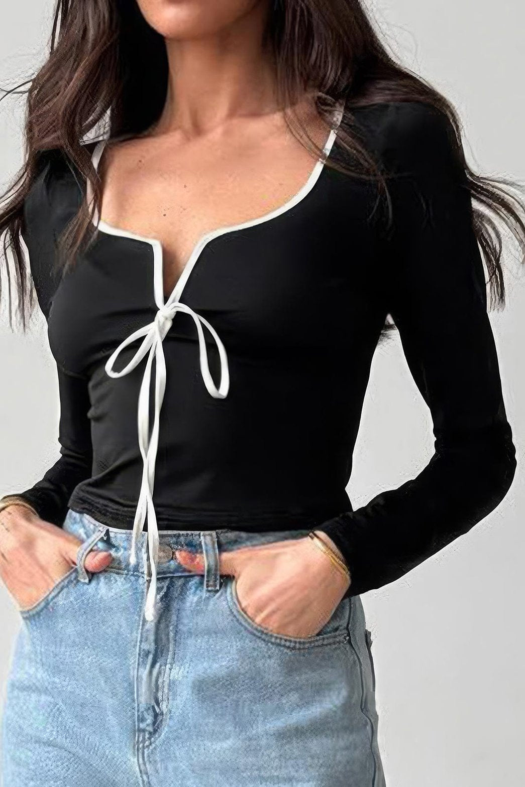 Top noir élégant vue latérale douceur