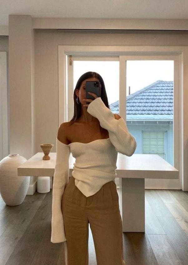 Top blanc moulant style sophistiqué éclat