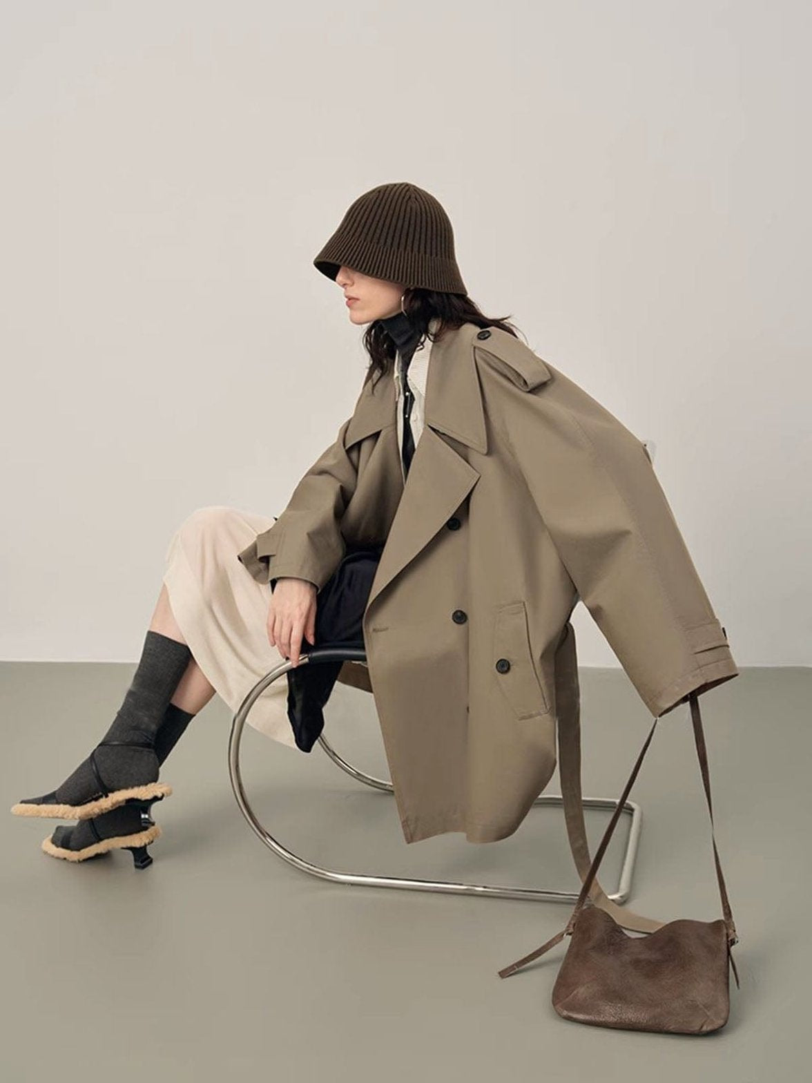 Trench beige oversize détail manche dynamique