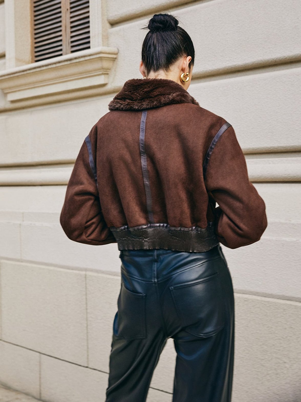 Veste aviateur marron col fourrure vue détaillée chaleur