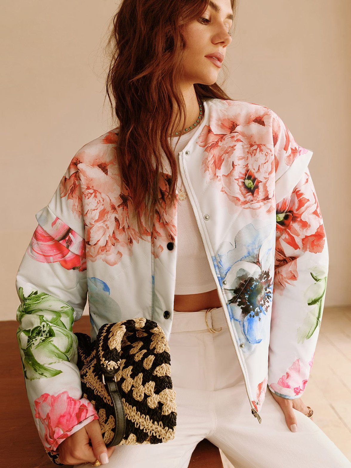 Veste motif fleurs détail étoile