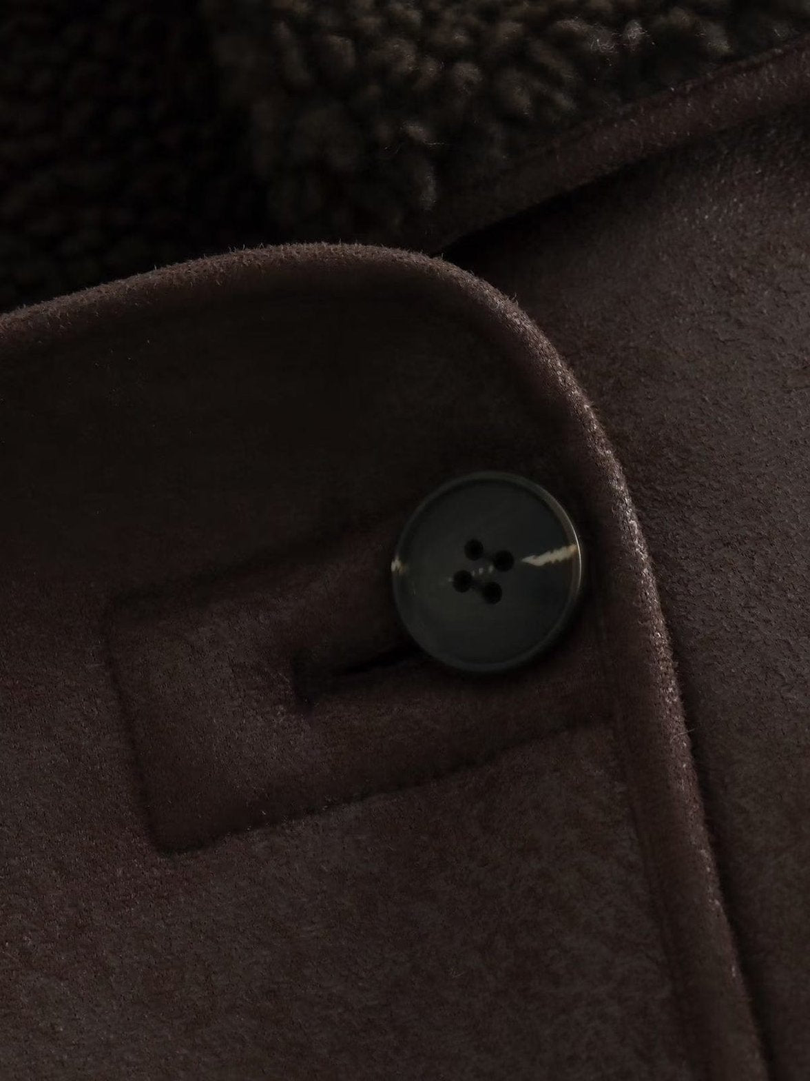 Veste similicuir marron vue de côté nuage