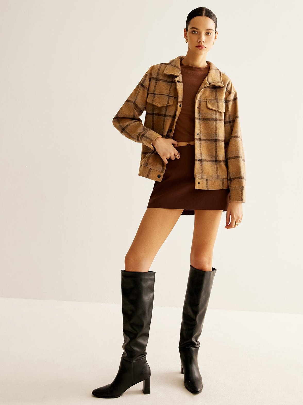 Veste à carreaux beige vue de côté douceur