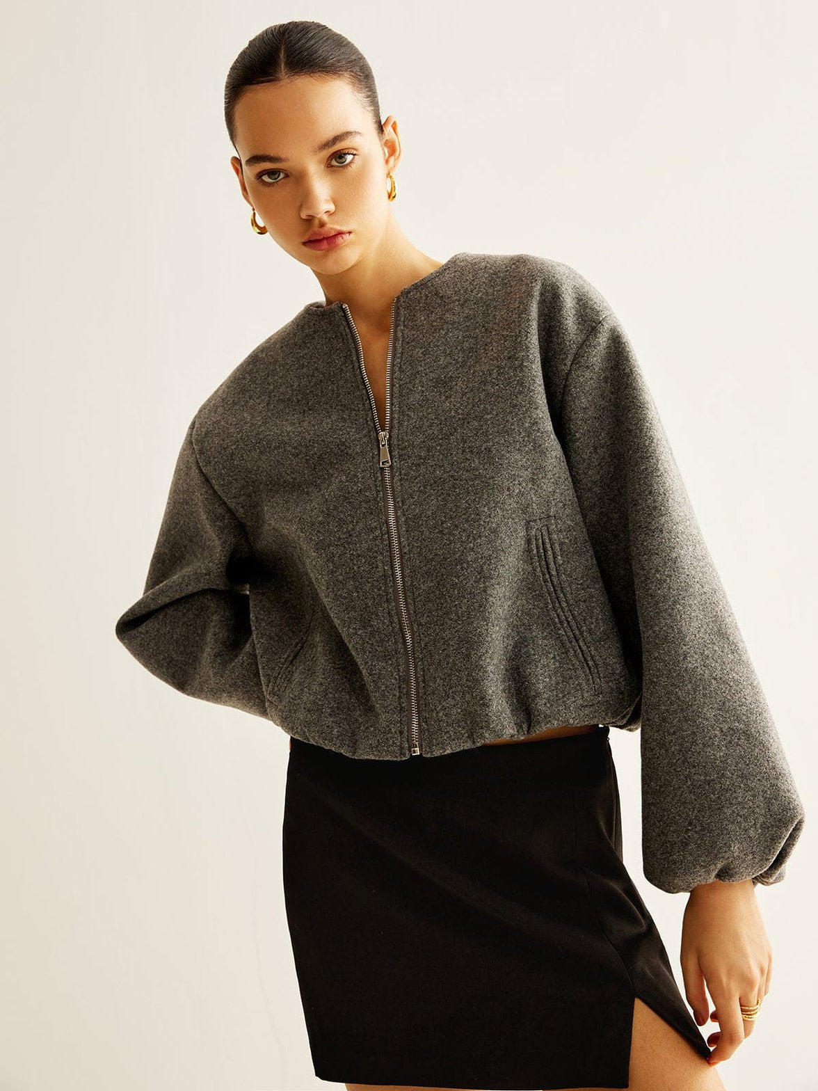 Veste courte grise à manches bouffantes douceur