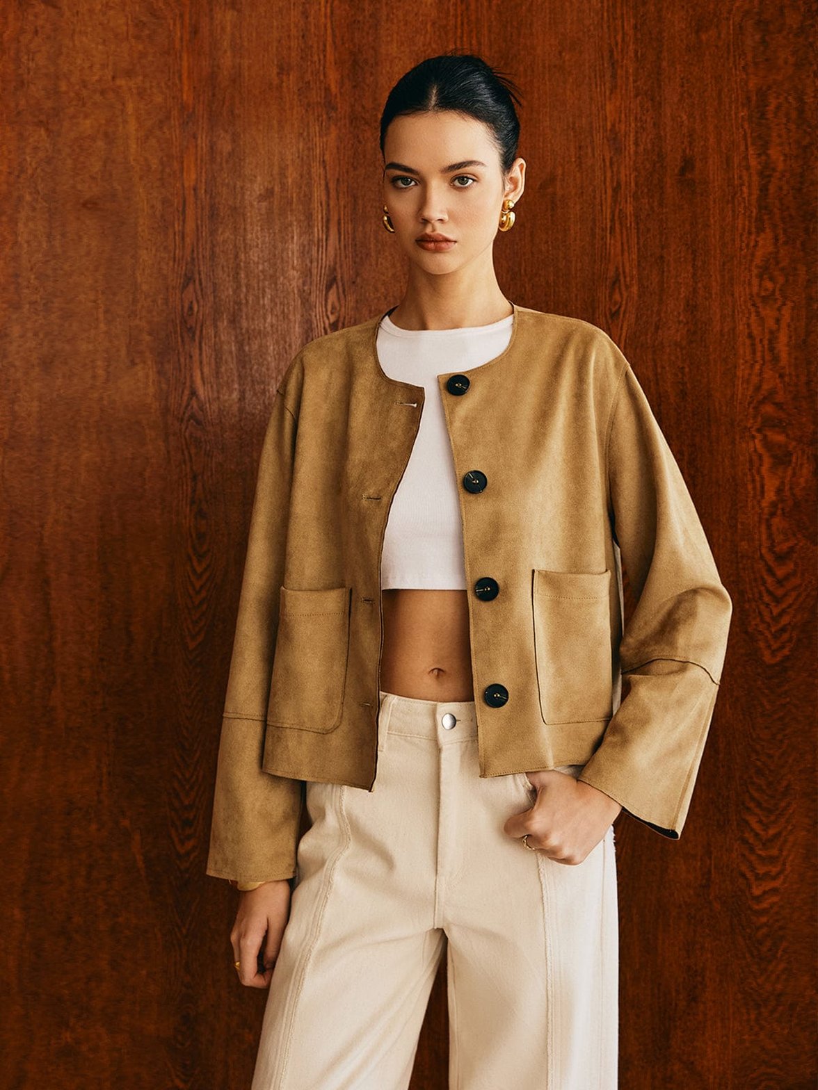 Veste courte style daim beige élégant soleil