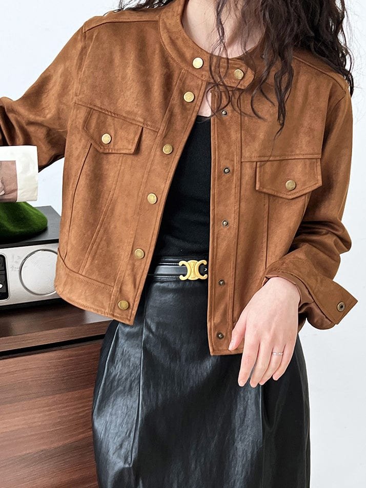 Veste courte marron en daim vue portée style