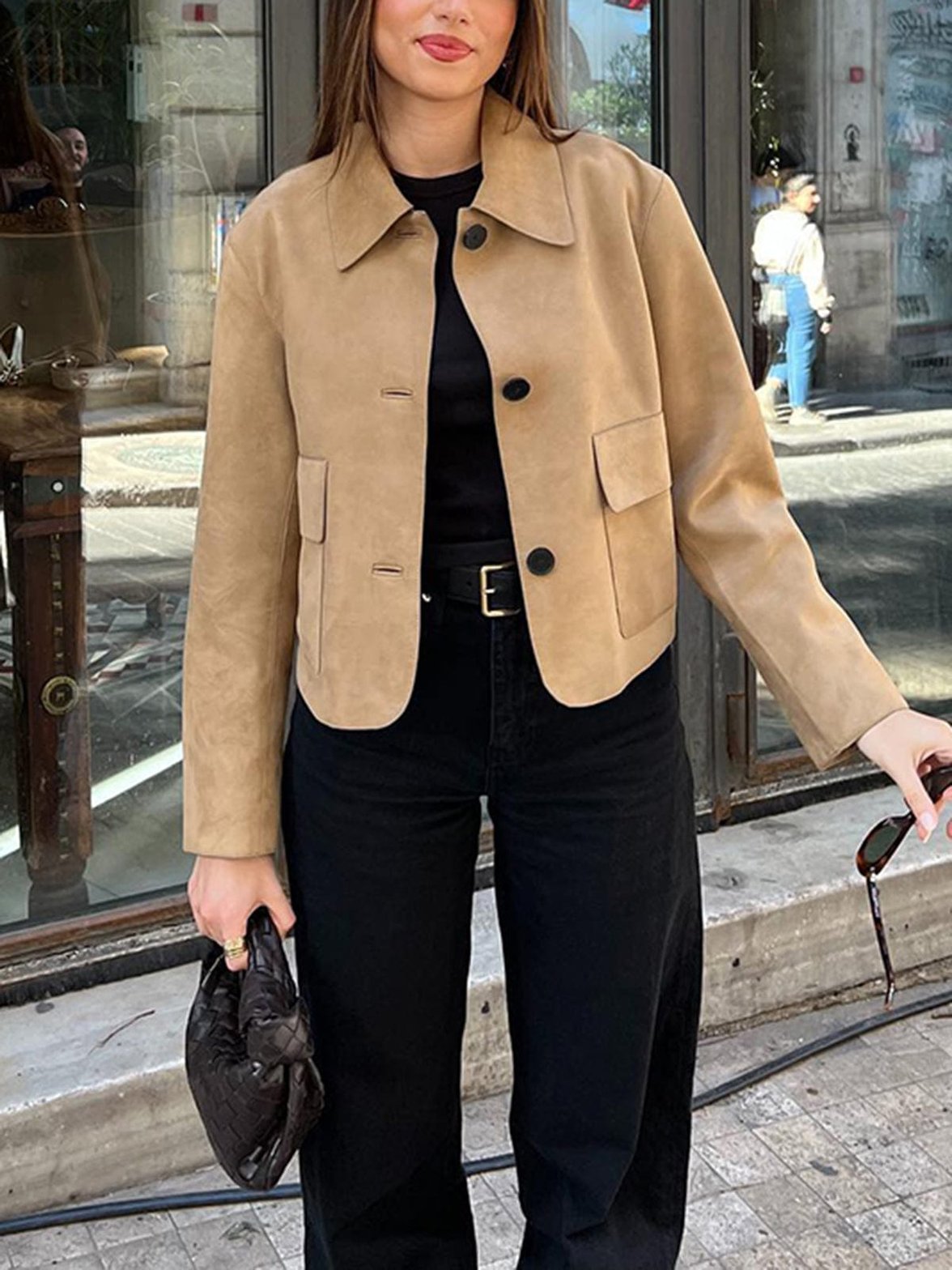 Veste courte beige vue de dos chic
