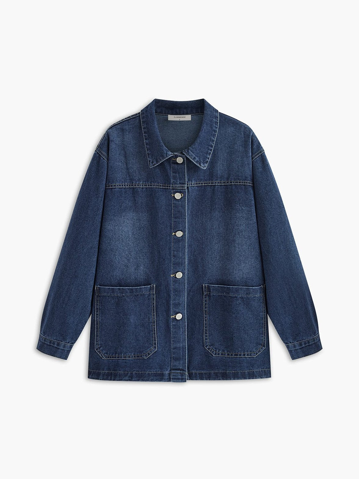 Veste denim oversize portée brise