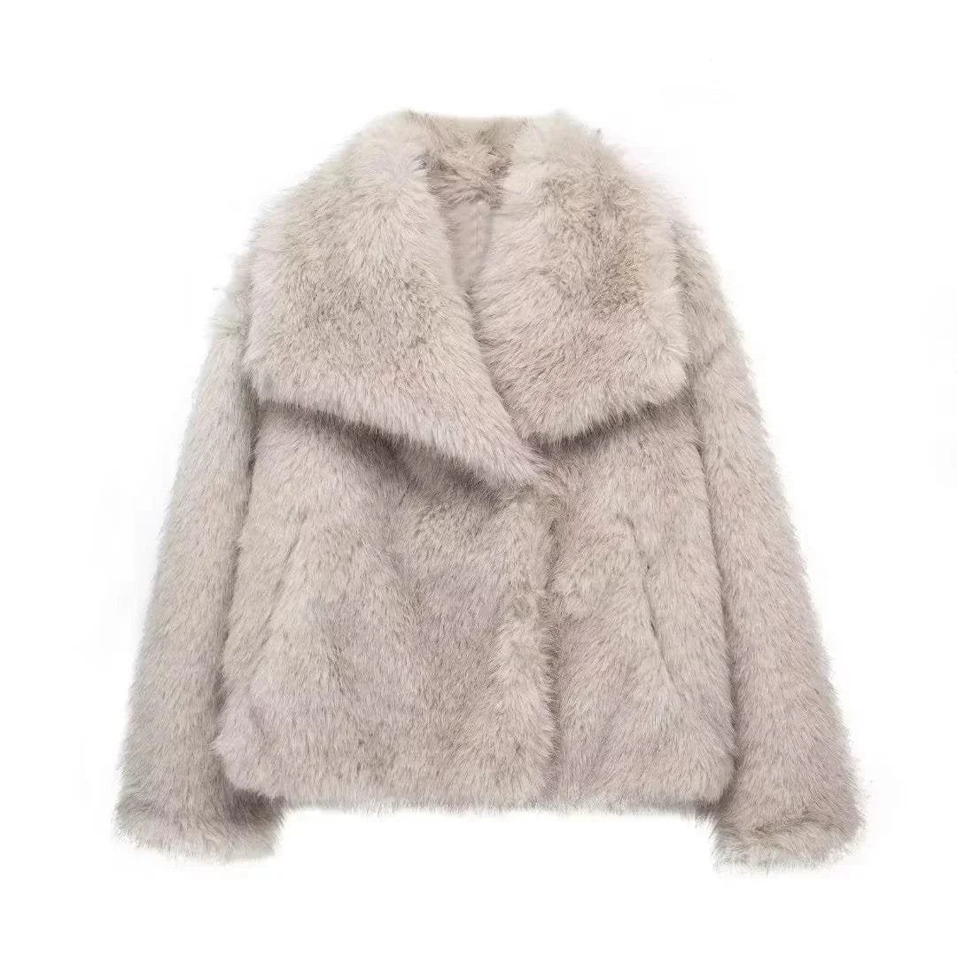 Veste fourrure écologique chic sérénité