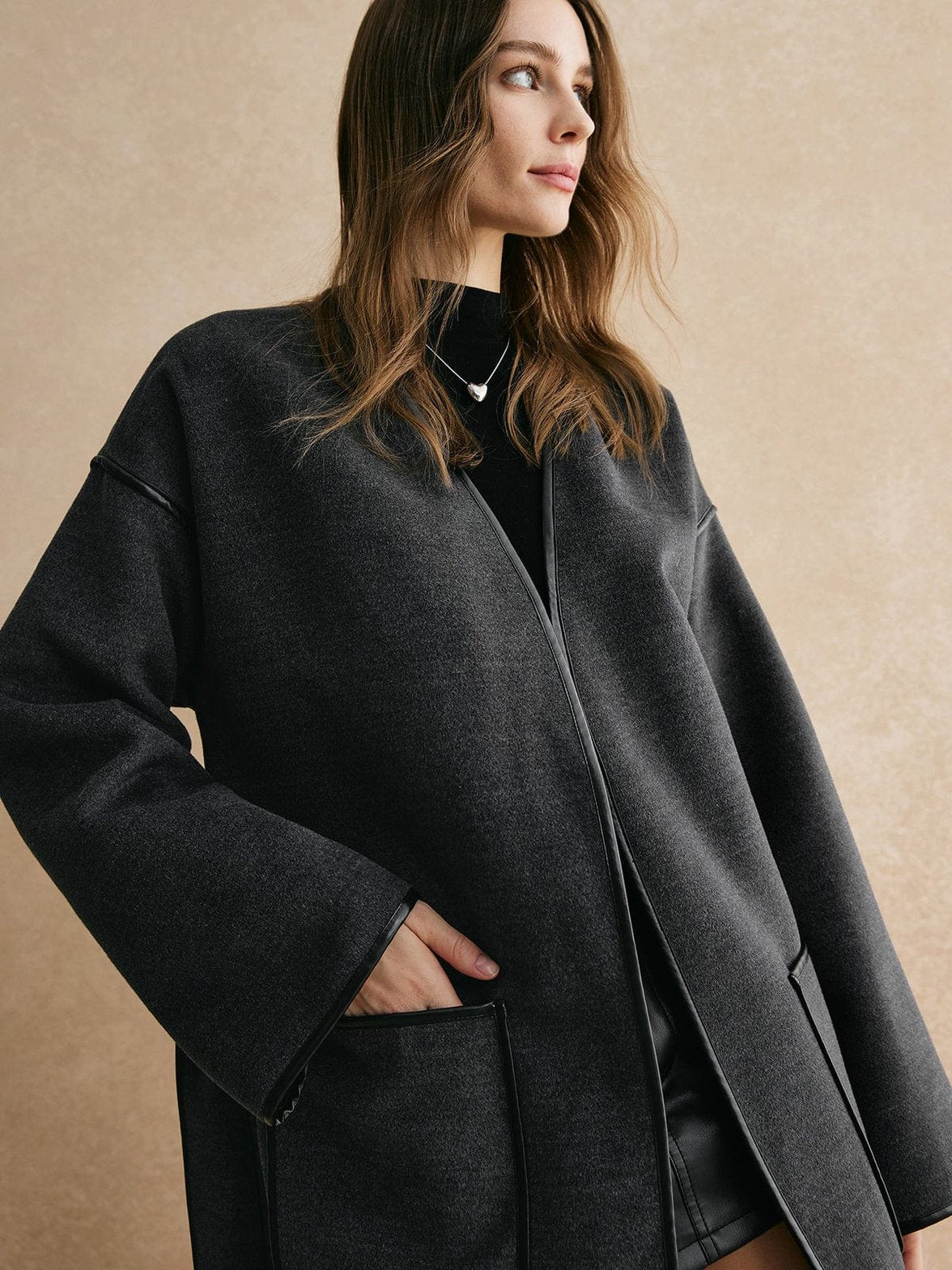 Veste noire coupe ample - Sérénité