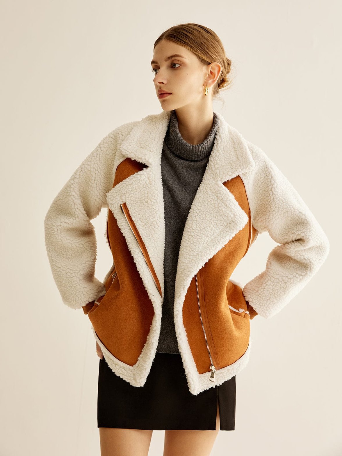 Veste polaire bicolore camel et blanc doux