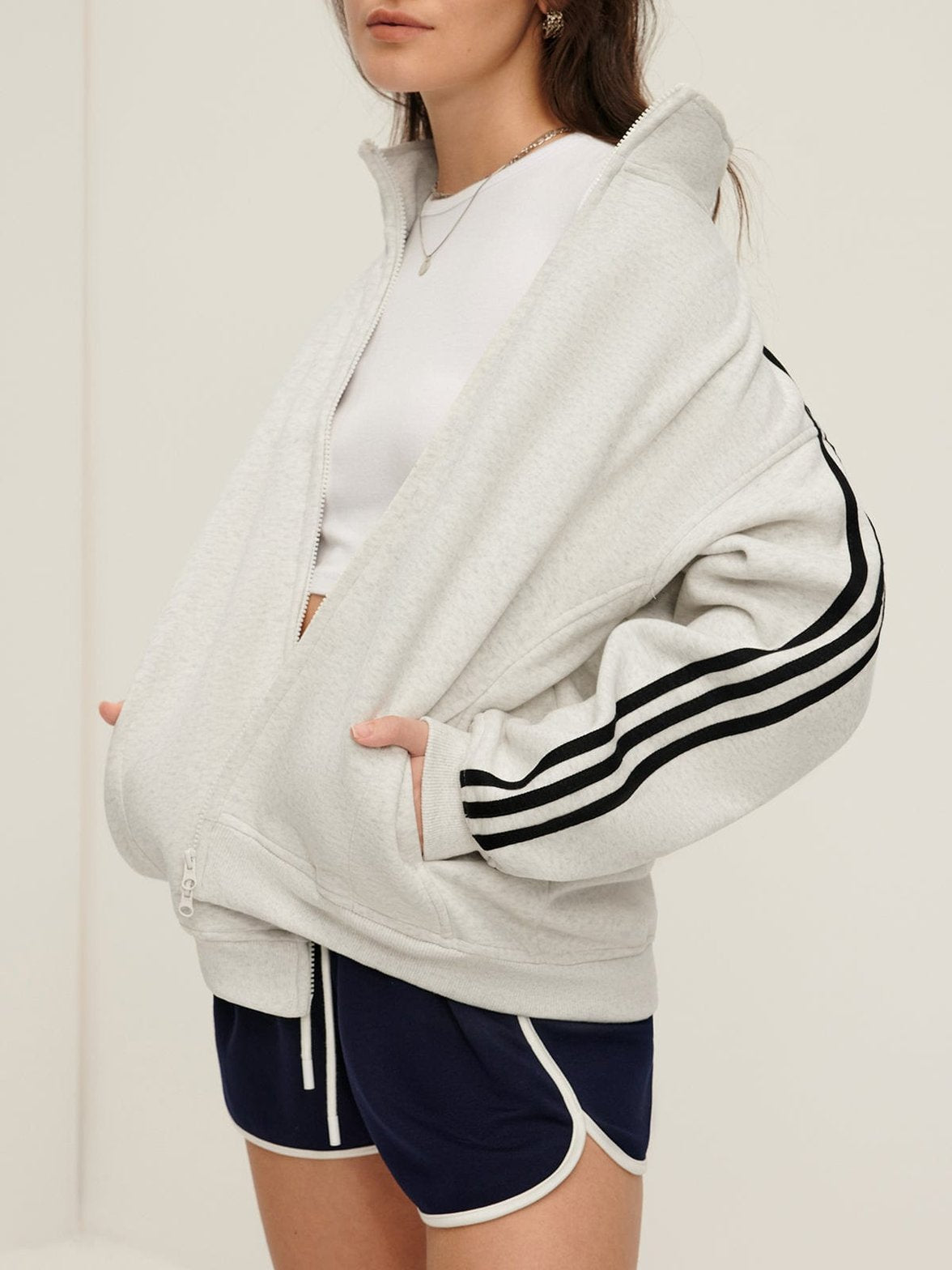 Veste sportive zippée blanche détail zip vent