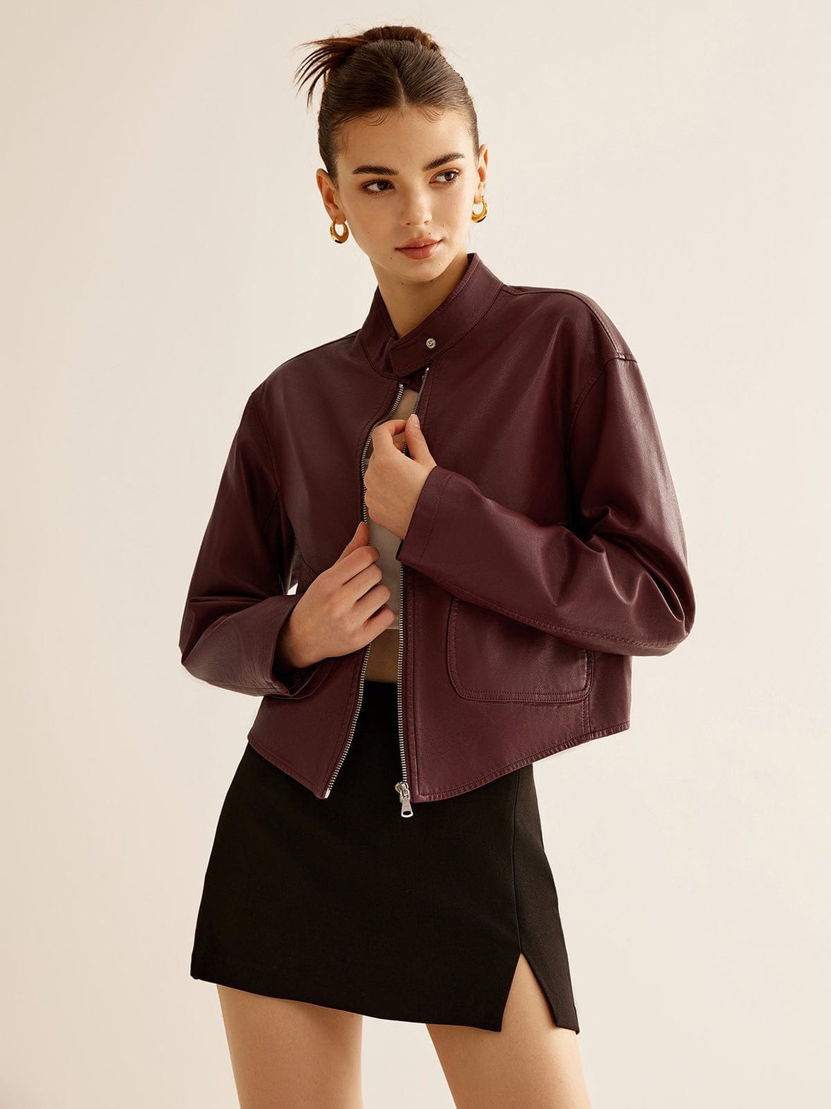 Veste simili-cuir bordeaux vue de face élégant